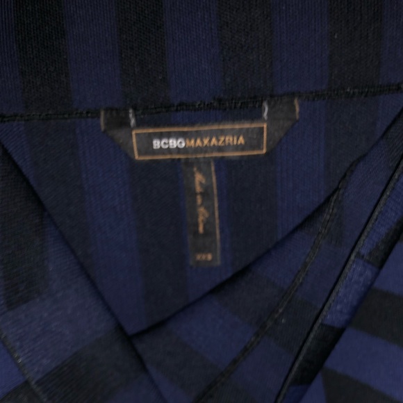 BCBG mini bandage skirt - Picture 3 of 3